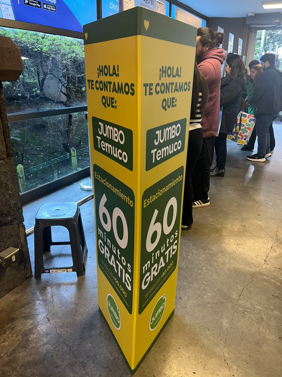 Tótem promocional para Jumbo Temuco